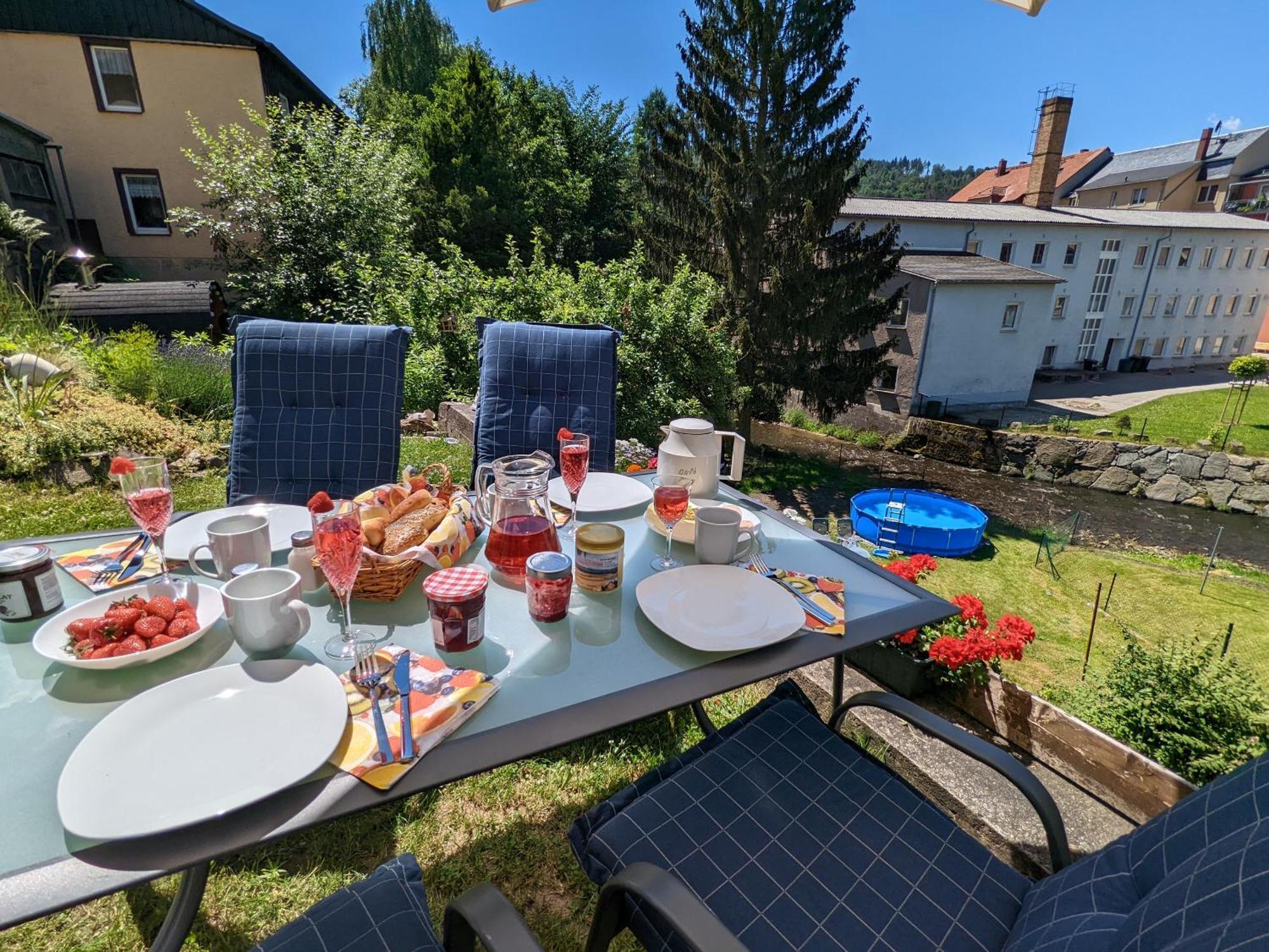 Uo3 - Urlaubsmagie- Urlaubsoase Mitten In Sebnitz Exterior foto